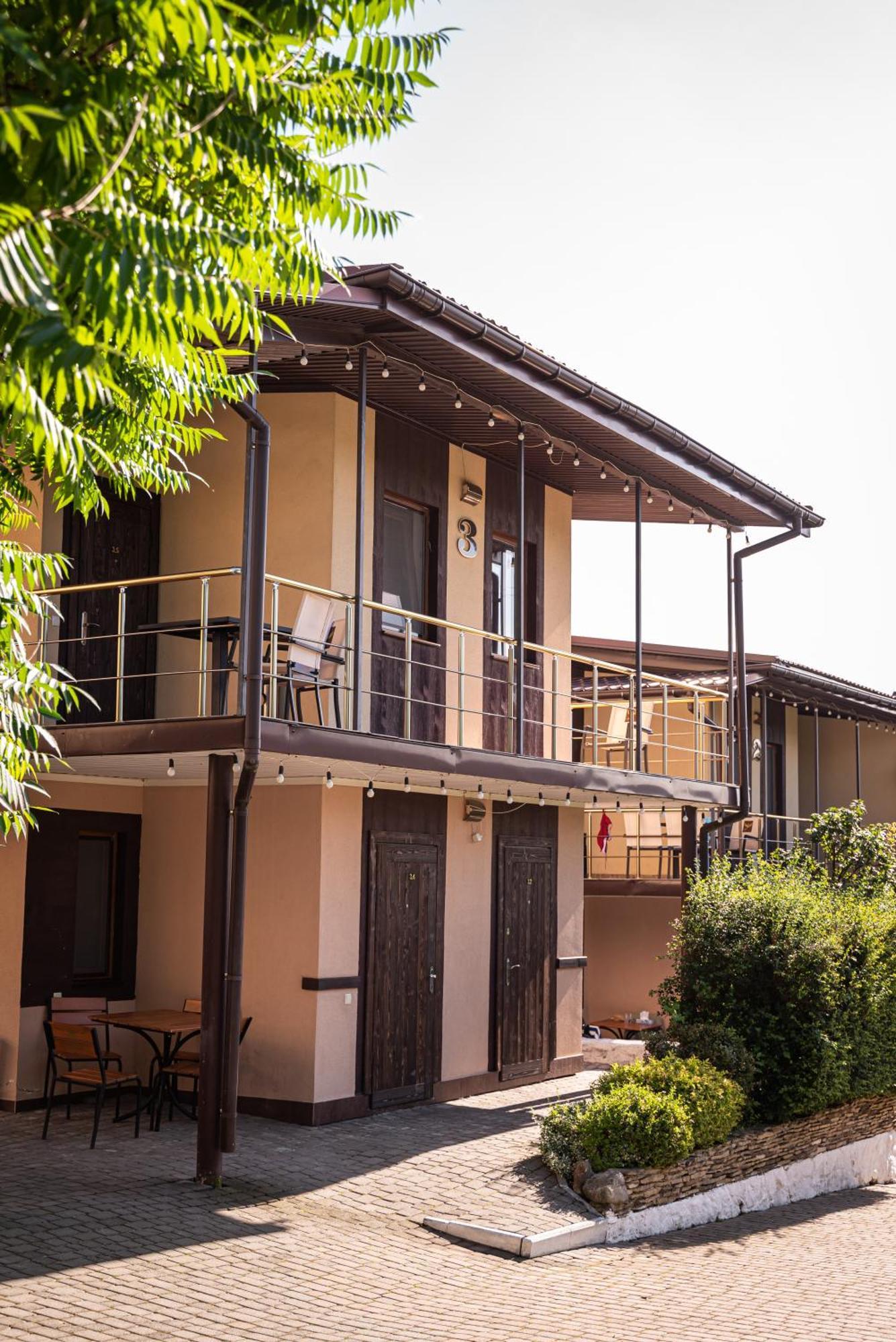 Hotel BUTTERFLY Sadove Exterior foto